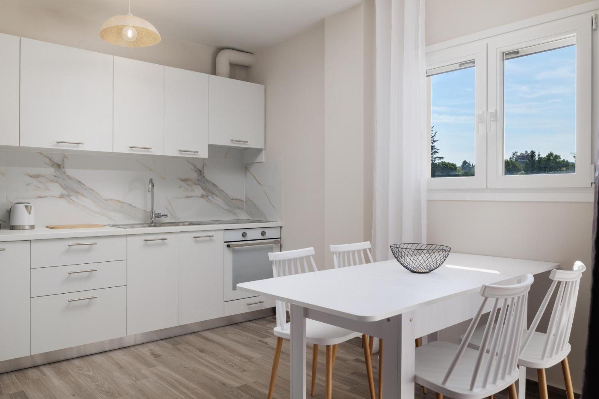 Sundial House Apartment Poulades ภายนอก รูปภาพ